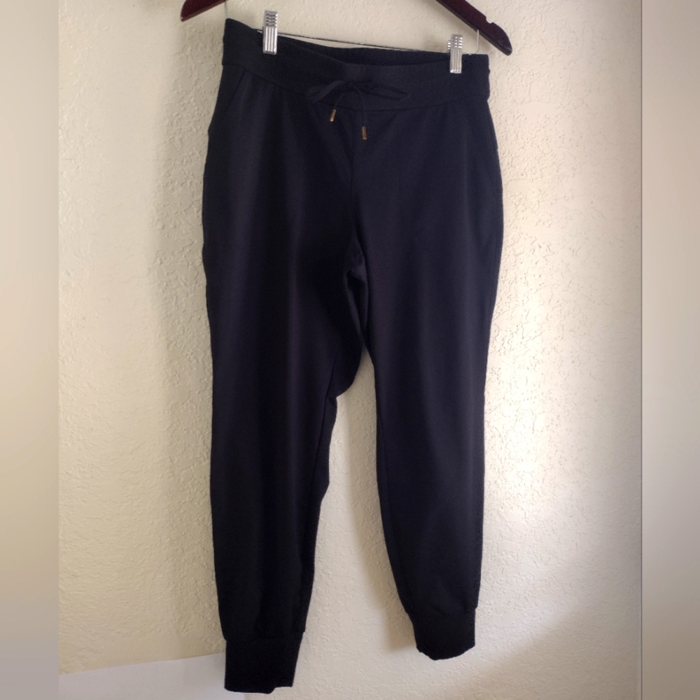 Athleta Women's Small Tek Gear Drytek Black Elastic Waist Light Weight Joggers - Picture 3 of 6